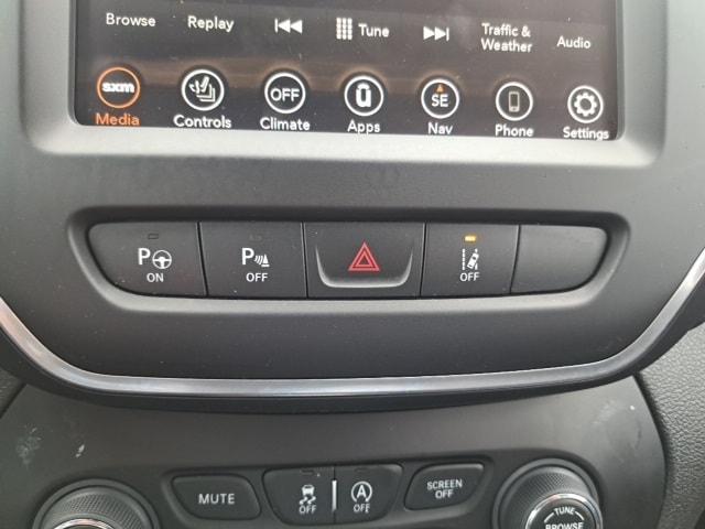used 2023 Jeep Cherokee car, priced at $22,770