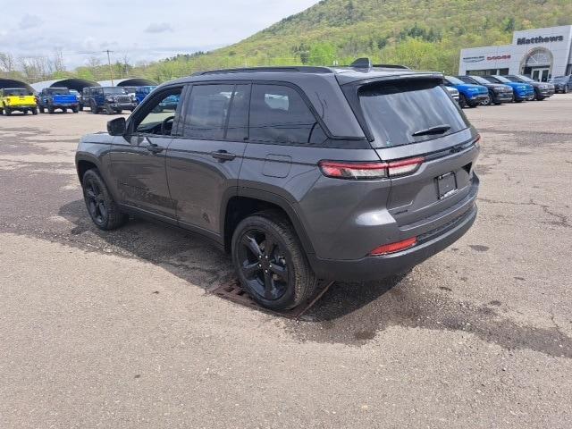 new 2024 Jeep Grand Cherokee car, priced at $52,999