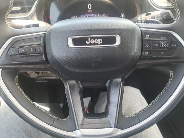 used 2023 Jeep Grand Cherokee car, priced at $38,490