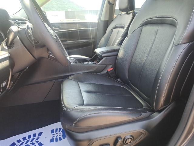 used 2023 Jeep Grand Cherokee car, priced at $38,490