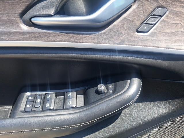 used 2023 Jeep Grand Cherokee car, priced at $38,490