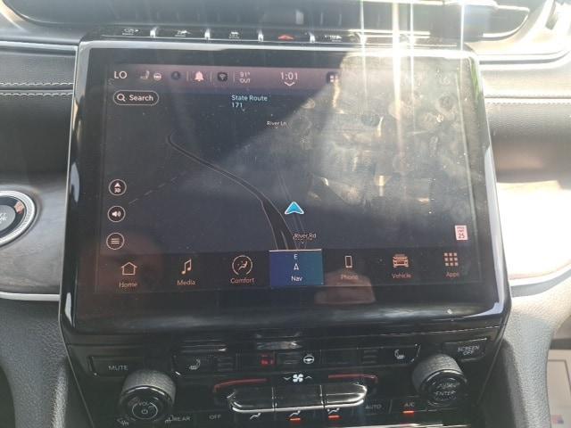 used 2023 Jeep Grand Cherokee car, priced at $38,490