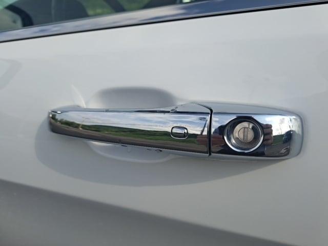 used 2022 Jeep Grand Cherokee WK car, priced at $29,990