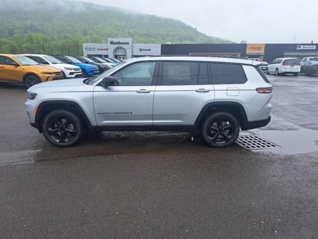 new 2024 Jeep Grand Cherokee L car, priced at $55,499