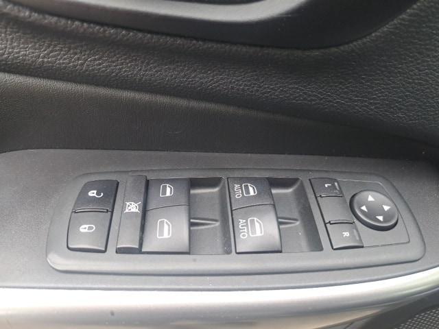 used 2021 Jeep Cherokee car, priced at $22,990
