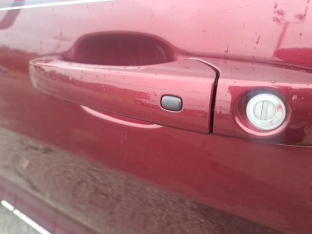 used 2021 Jeep Grand Cherokee car, priced at $18,880