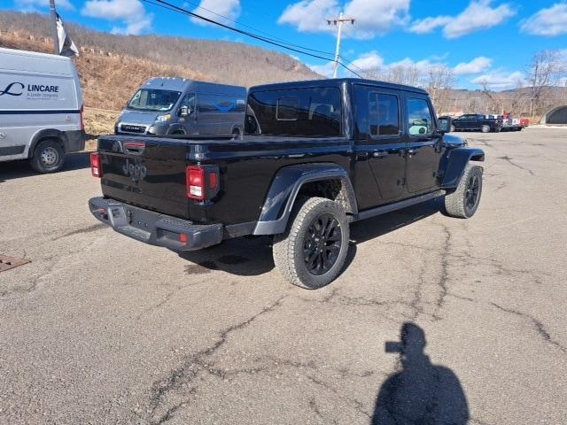 new 2025 Jeep Gladiator car, priced at $43,440