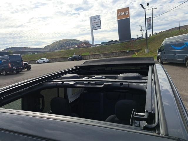 used 2022 Jeep Wrangler Unlimited car, priced at $34,900