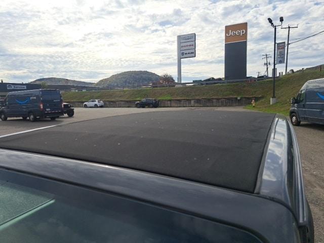 used 2022 Jeep Wrangler Unlimited car, priced at $34,900