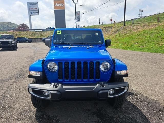 new 2023 Jeep Gladiator car, priced at $47,363