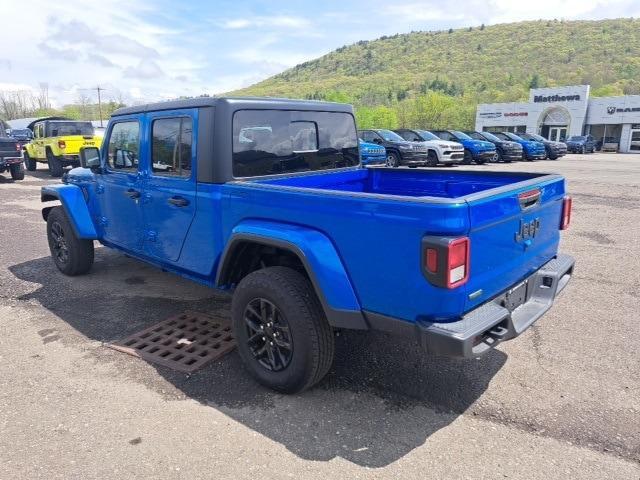 new 2023 Jeep Gladiator car, priced at $47,363