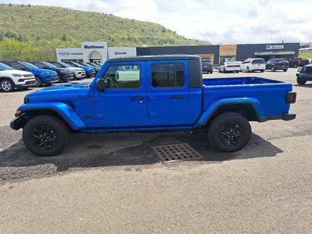 new 2023 Jeep Gladiator car, priced at $47,363