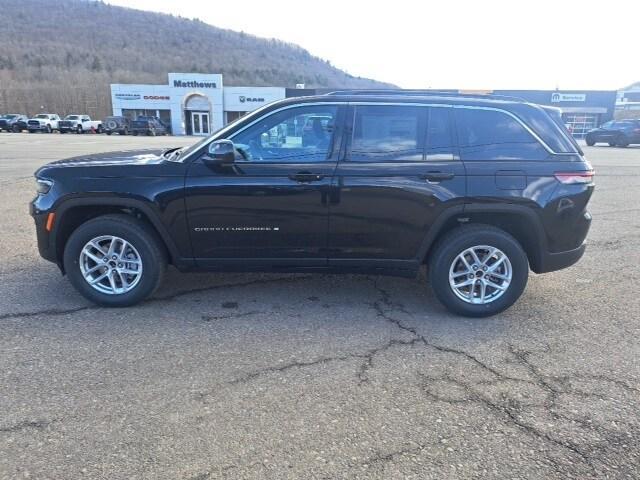 new 2025 Jeep Grand Cherokee car, priced at $43,970