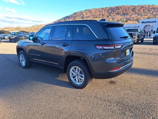 new 2025 Jeep Grand Cherokee car, priced at $42,643