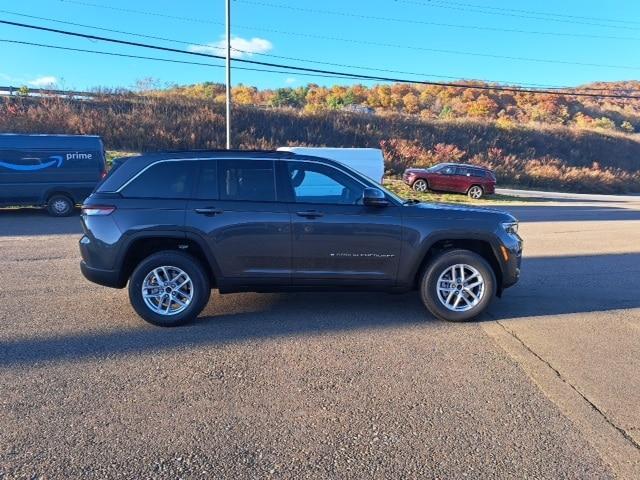 new 2025 Jeep Grand Cherokee car, priced at $42,643