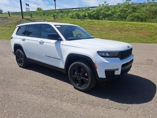 new 2024 Jeep Grand Cherokee L car, priced at $54,999