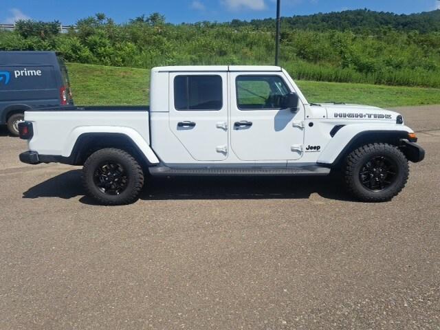 new 2025 Jeep Gladiator car, priced at $48,395