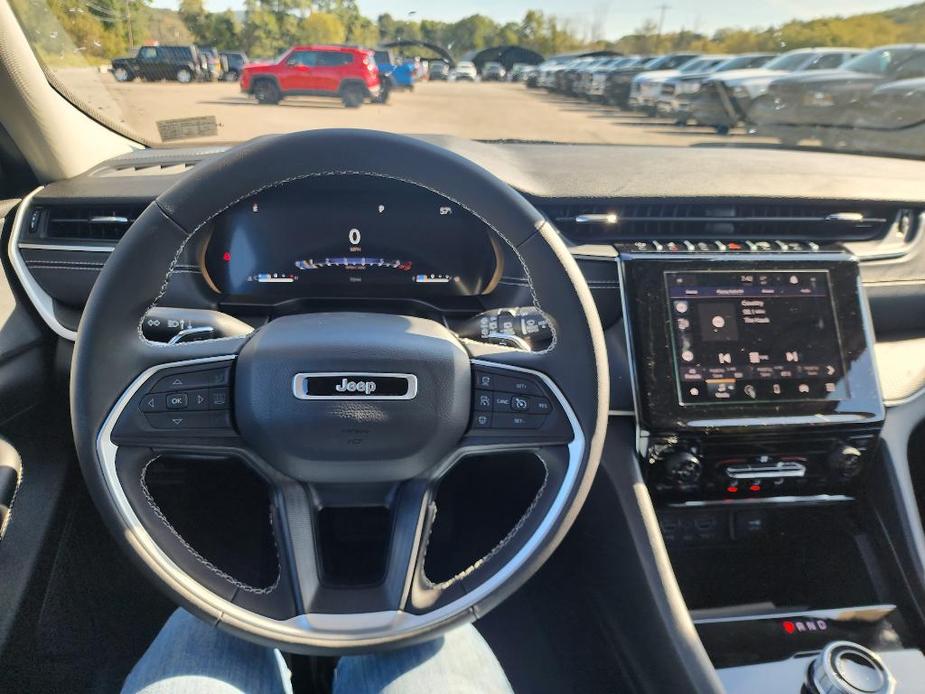 new 2024 Jeep Grand Cherokee L car, priced at $41,999