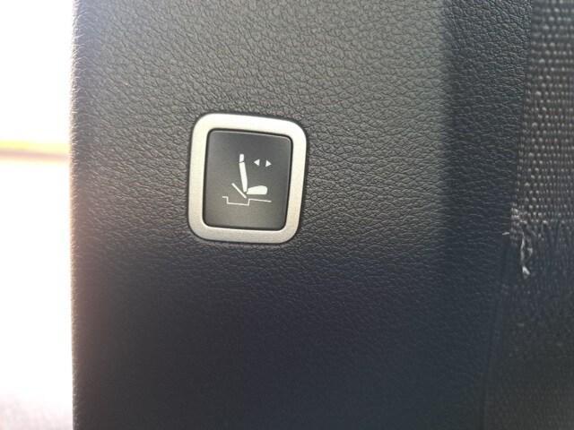 new 2026 Chrysler Pacifica car, priced at $49,894