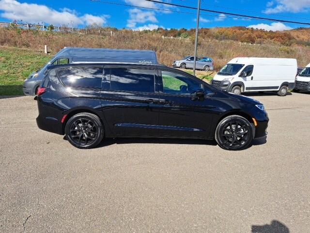new 2026 Chrysler Pacifica car, priced at $49,894