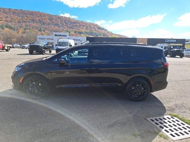 new 2026 Chrysler Pacifica car, priced at $49,894