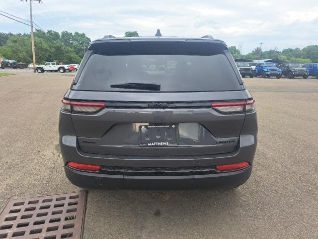 new 2024 Jeep Grand Cherokee car, priced at $53,999