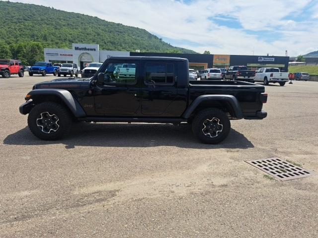 new 2023 Jeep Gladiator car, priced at $51,425