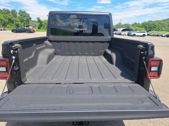 new 2023 Jeep Gladiator car, priced at $51,425