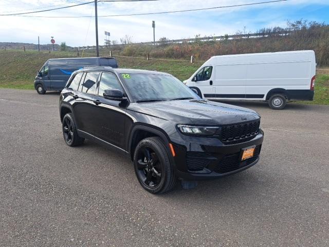 used 2022 Jeep Grand Cherokee car, priced at $31,425