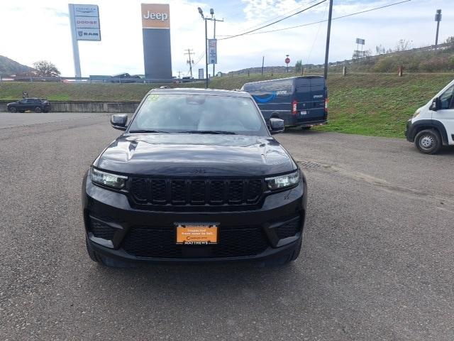 used 2022 Jeep Grand Cherokee car, priced at $31,425