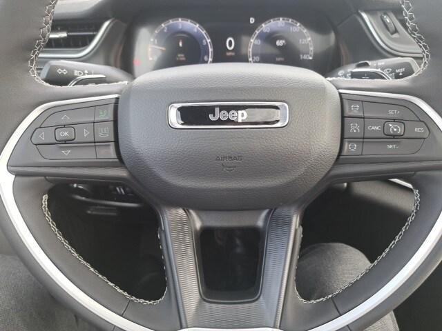 new 2025 Jeep Grand Cherokee car, priced at $42,221