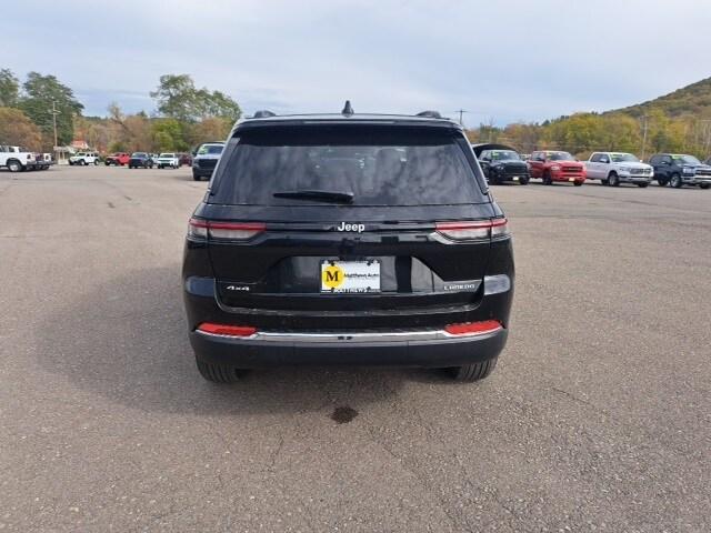 new 2025 Jeep Grand Cherokee car, priced at $42,221