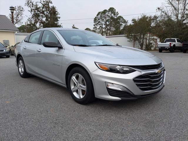 used 2022 Chevrolet Malibu car, priced at $18,321