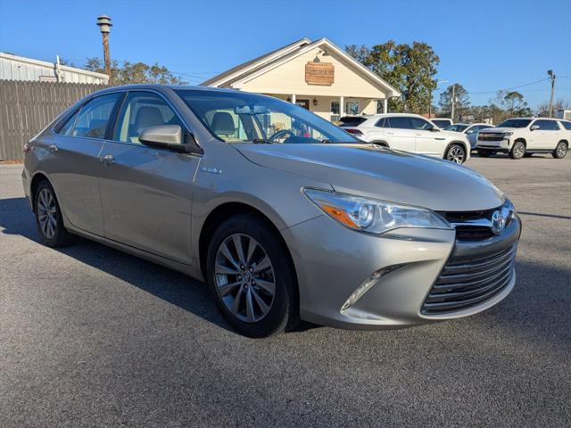 used 2015 Toyota Camry Hybrid car, priced at $14,240