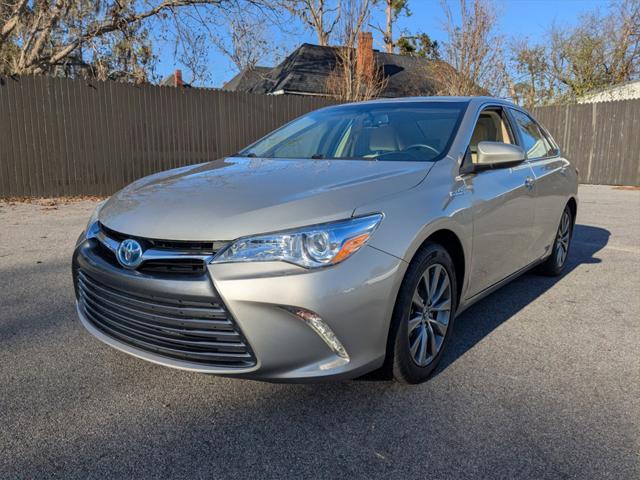 used 2015 Toyota Camry Hybrid car, priced at $14,240