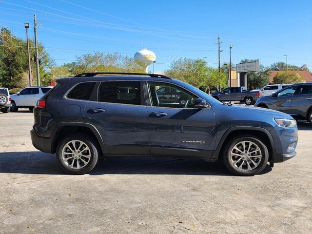 used 2022 Jeep Cherokee car, priced at $20,303