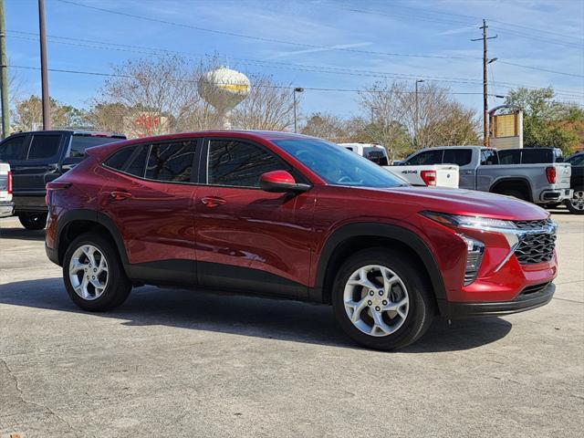 used 2024 Chevrolet Trax car, priced at $23,444