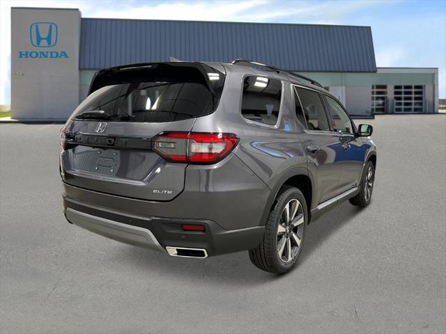new 2025 Honda Pilot car, priced at $54,530