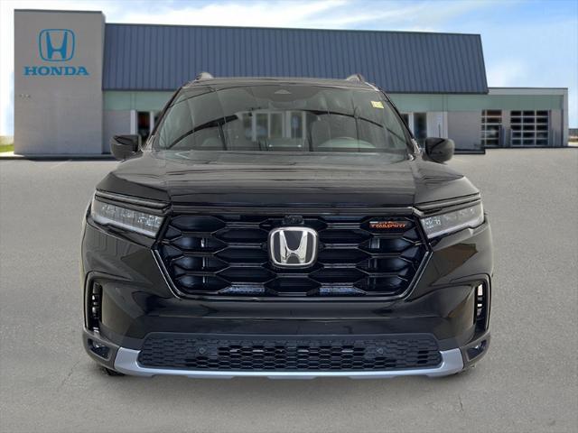 new 2025 Honda Pilot car, priced at $51,275