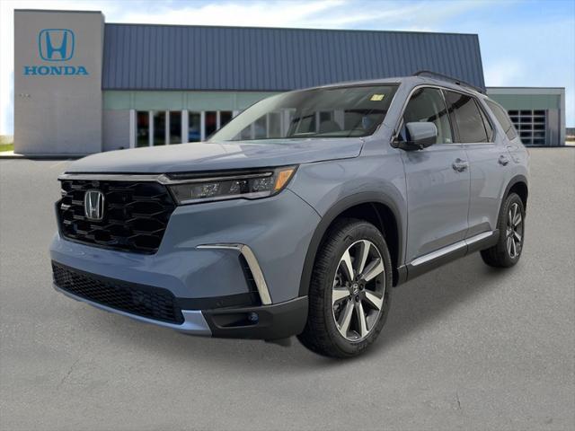 new 2025 Honda Pilot car, priced at $54,930