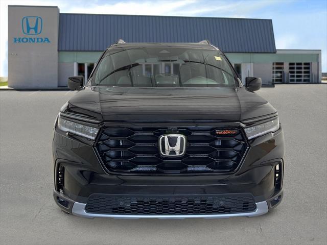 new 2025 Honda Pilot car, priced at $51,580