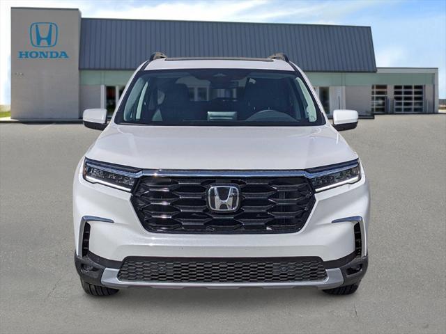 new 2025 Honda Pilot car, priced at $53,170