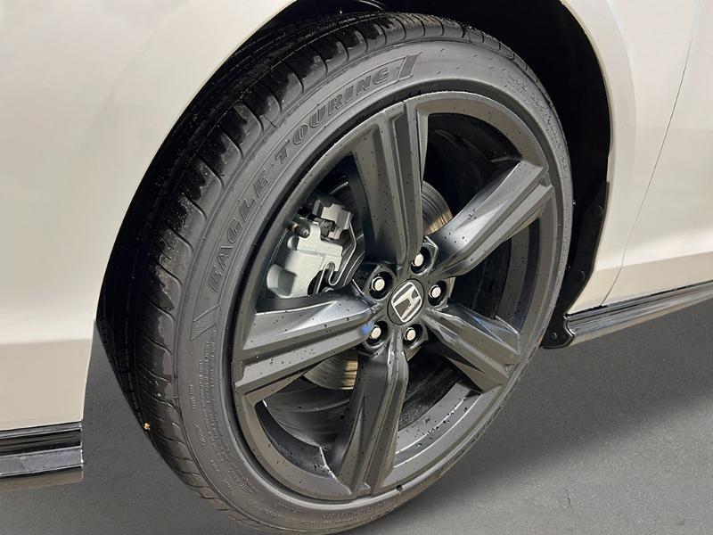 new 2025 Honda Accord Hybrid car, priced at $37,025