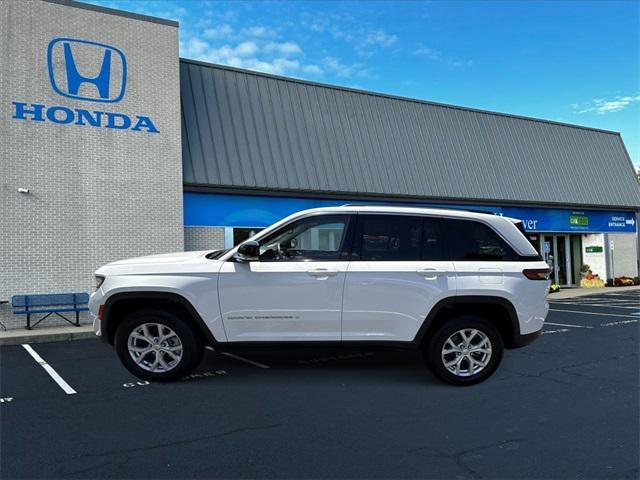 used 2023 Jeep Grand Cherokee car, priced at $28,795