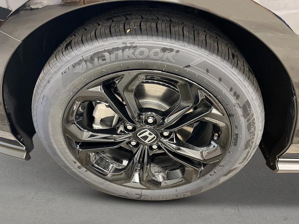 new 2025 Honda Accord car, priced at $31,755