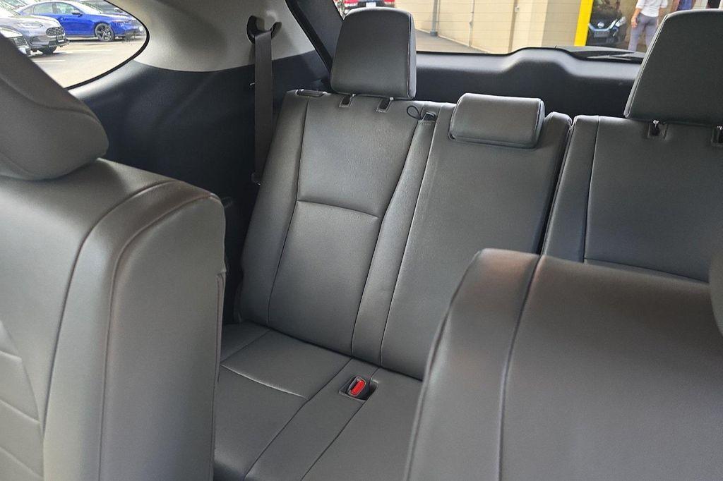 used 2022 Toyota Highlander car, priced at $35,685