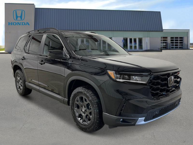 new 2025 Honda Pilot car, priced at $51,375