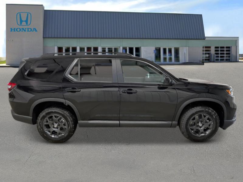 new 2025 Honda Pilot car, priced at $51,375