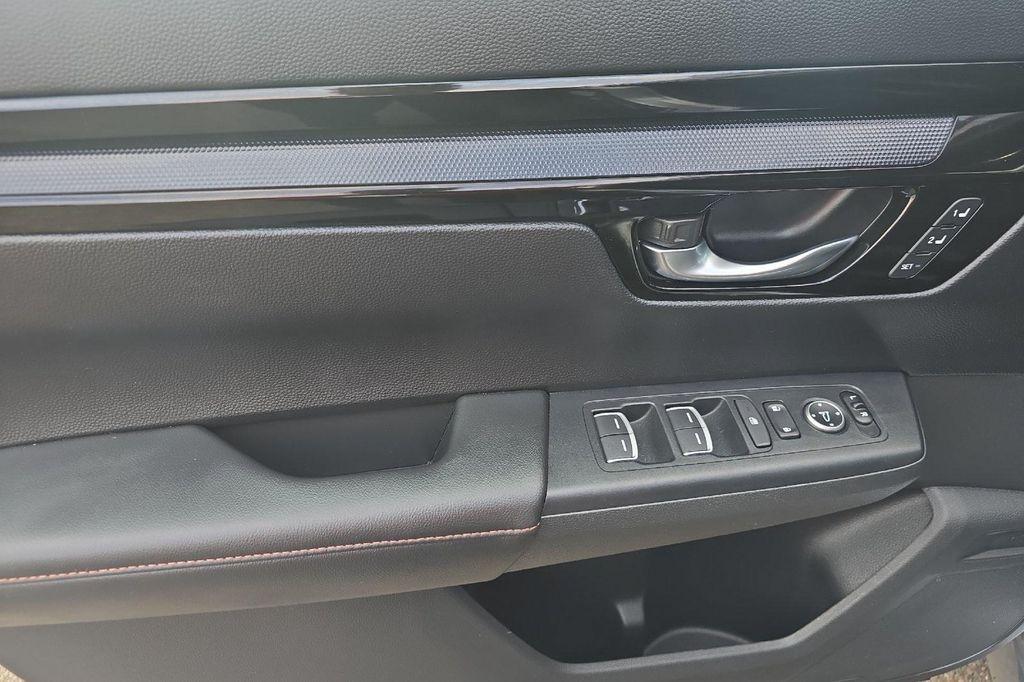 used 2023 Honda CR-V Hybrid car, priced at $32,275
