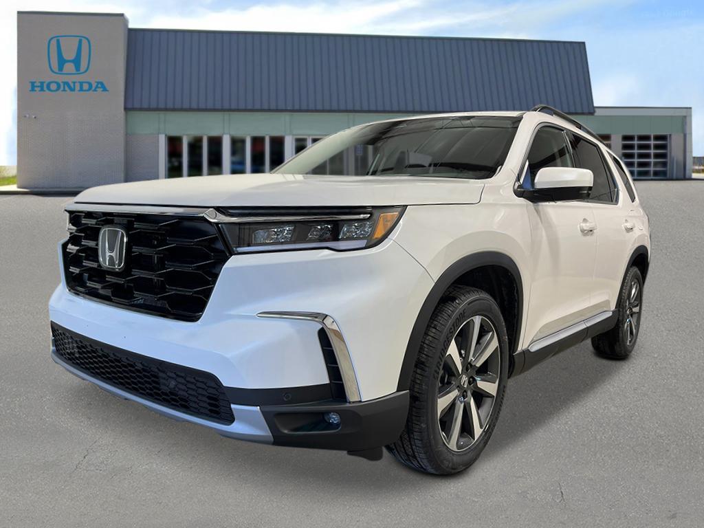 new 2025 Honda Pilot car, priced at $51,550